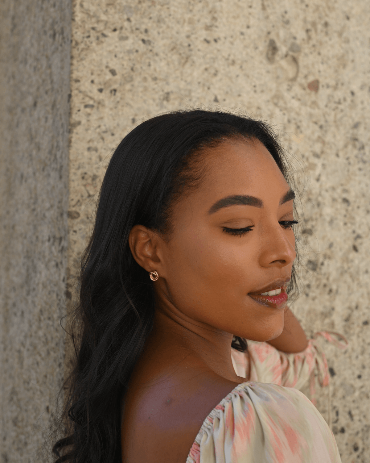 Estella Ohrstecker theaceline.com